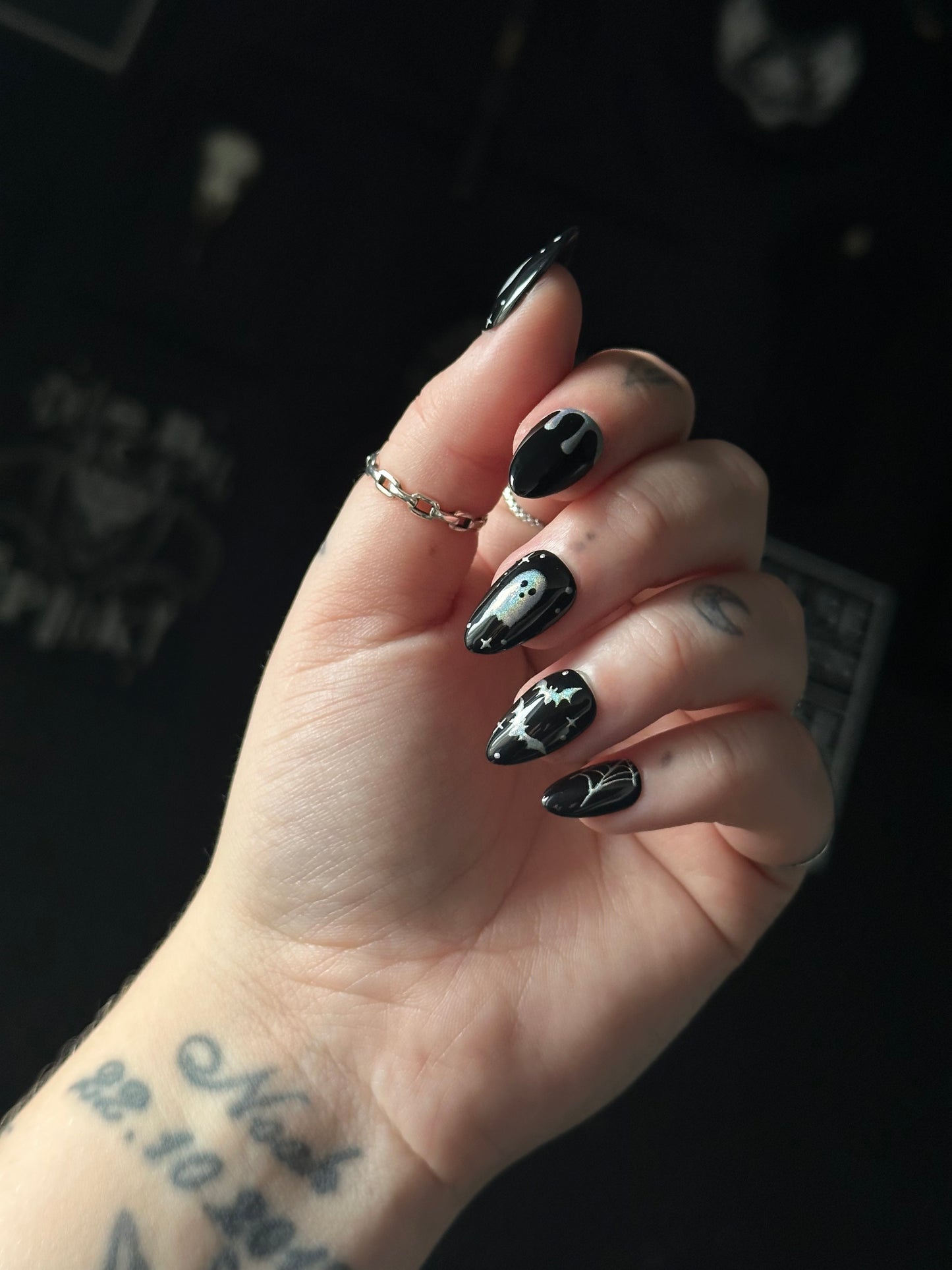 Holo Haunt